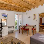 Kuca Neven Tatil Evi Stomorska