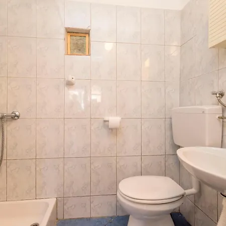 Kuca Neven Σπίτι διακοπών Stomorska